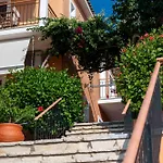 San Lazzaro Lejlighedshotel