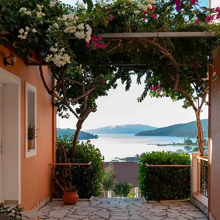 San Lazzaro Aparthotel 3*