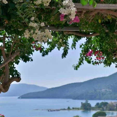 San Lazzaro Aparthotel 4*