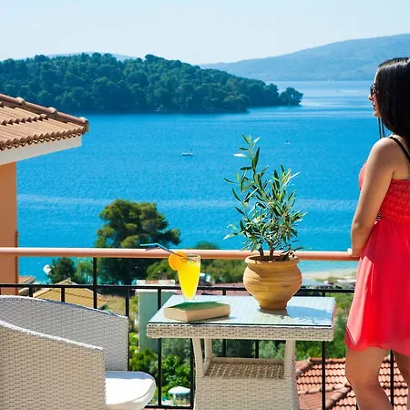 San Lazzaro 3* Nydri (Lefkada)