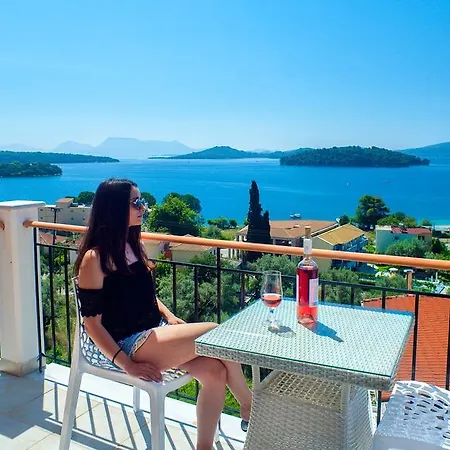 San Lazzaro Aparthotel 4*